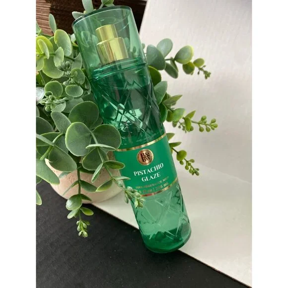 【Pistachio Glaze】Bath&bodyworks ミスト ３本 Amazon.com : Bath & Body Works Pistachio Glaze 3 Pack